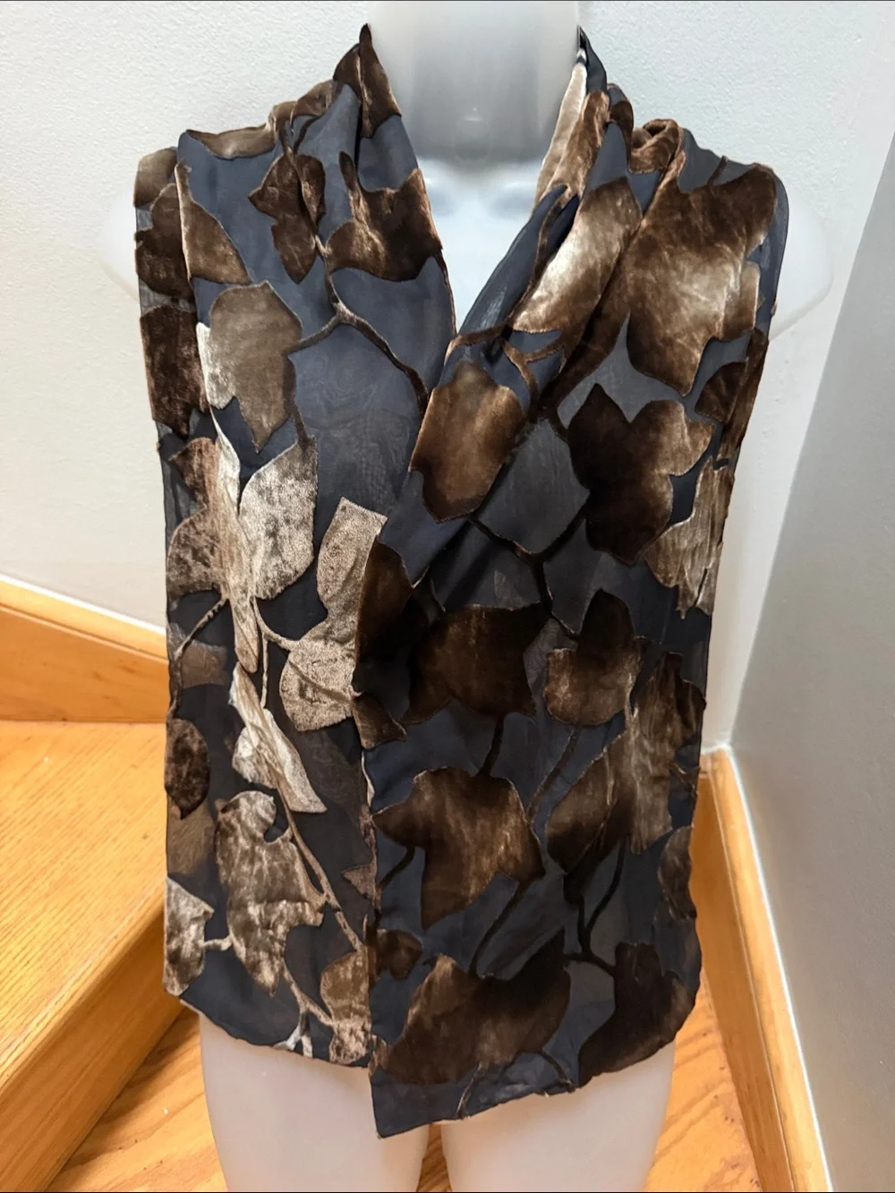 Vintage Gold Foil Leaf Pattern Scarf Wrap | Double Sided Two-Ply burnout velvet